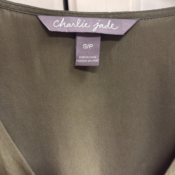 Charlie Jade Olive Green 100% Silk Romper Roll Up Sleeves & Hems Sz S - Picture 6 of 11